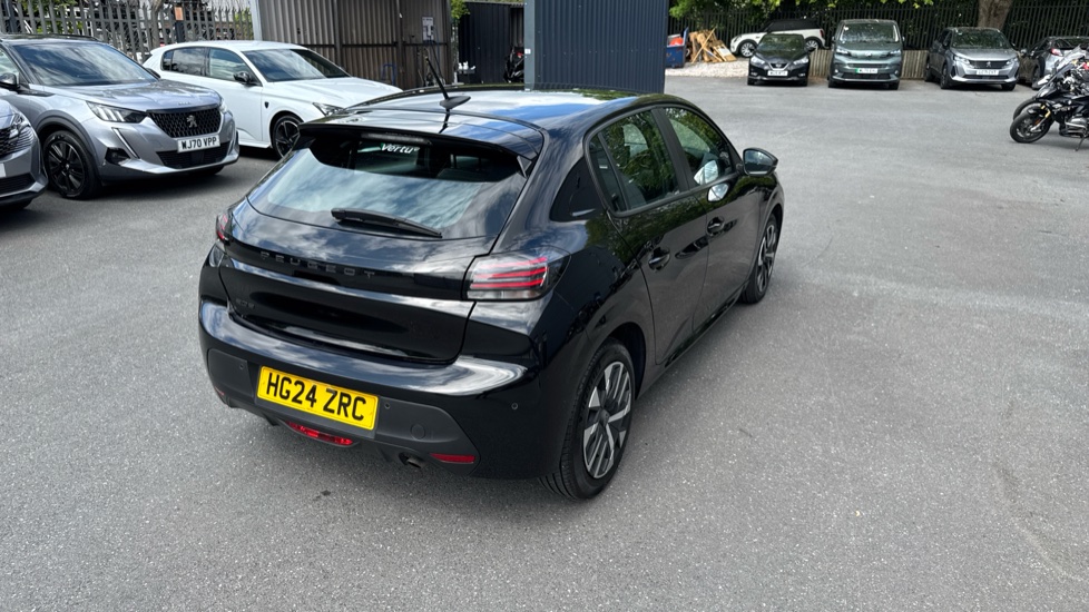 Peugeot 208 1.2 PureTech 100 Active 5dr Petrol Hatchback - Image 32