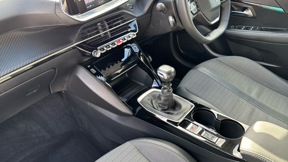 Peugeot 208 1.2 PureTech 100 Allure Premium + 5dr Petrol Hatchback - Image 13