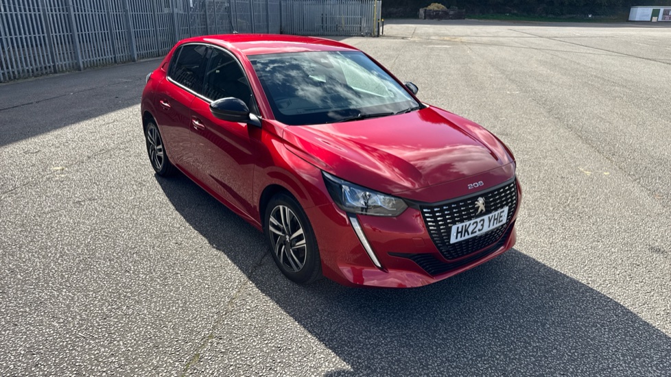 Peugeot 208 1.2 PureTech 100 Allure Premium + 5dr Petrol Hatchback - Image 35