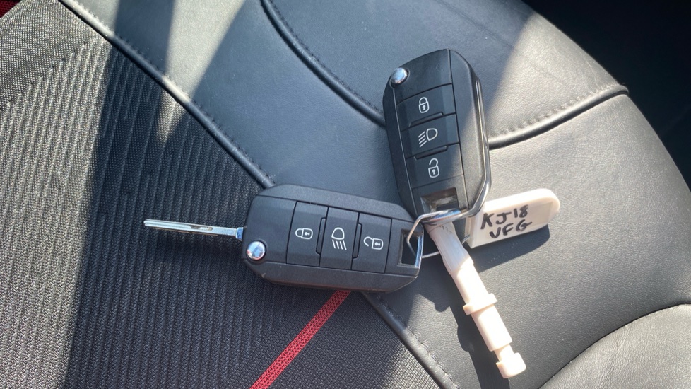 Peugeot 208 1.6 THP GTi Prestige 3dr Petrol Hatchback - Image 20
