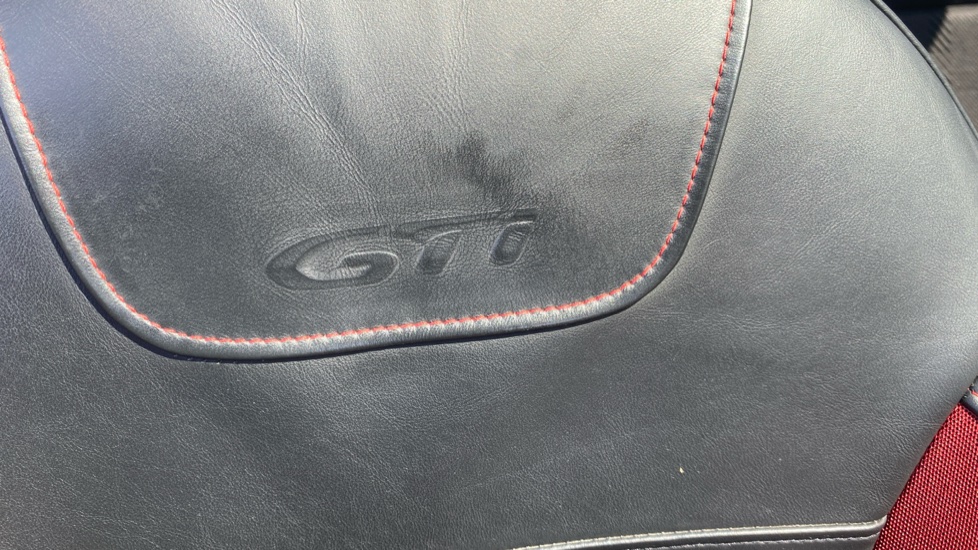 Peugeot 208 1.6 THP GTi Prestige 3dr Petrol Hatchback - Image 37