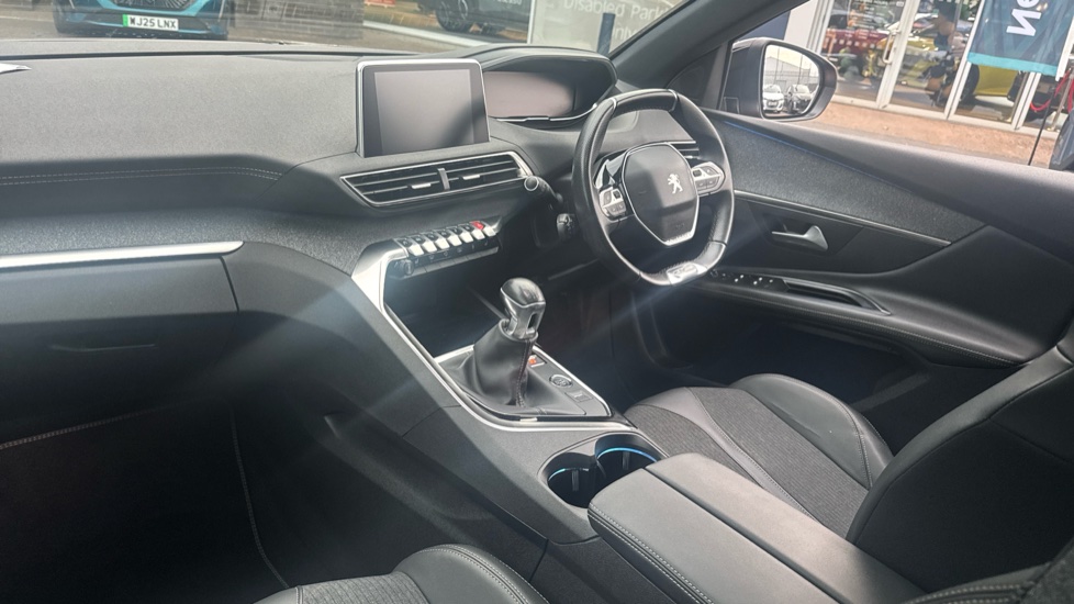 Peugeot 3008 1.2 PureTech GT Line Premium 5dr Petrol Estate - Image 10