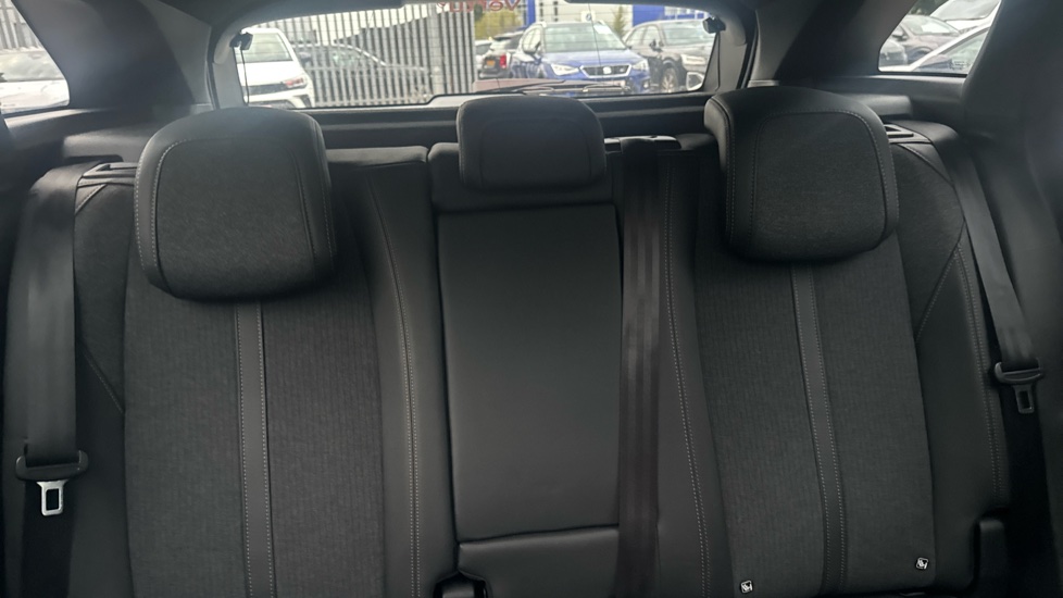Peugeot 3008 1.2 PureTech GT Line Premium 5dr Petrol Estate - Image 15
