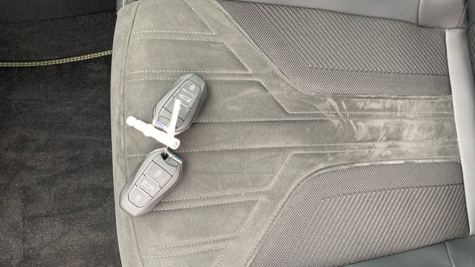 Peugeot 408 1.2 PureTech GT 5dr EAT8 Petrol Hatchback - Image 20