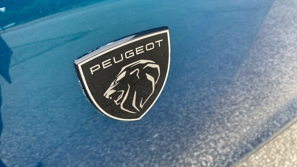 Peugeot 408 1.2 PureTech GT 5dr EAT8 Petrol Hatchback - Image 25