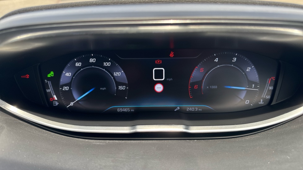 Peugeot 3008 1.5 BlueHDi Allure 5dr Diesel Estate - Image 18
