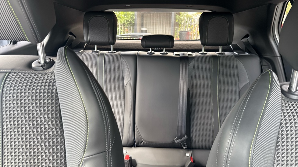 Peugeot 2008 100kW GT 50kWh 5dr Auto Electric Estate - Image 15