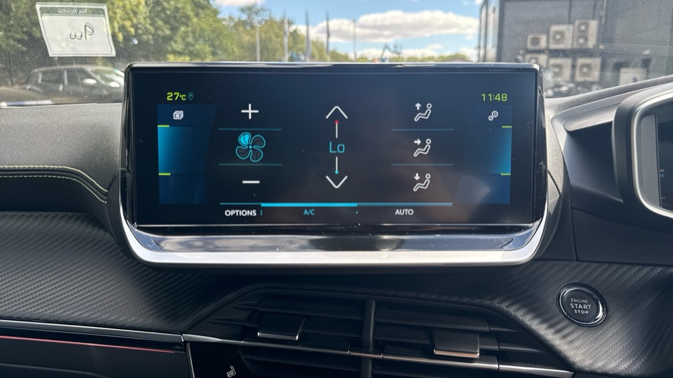 Peugeot 2008 100kW GT 50kWh 5dr Auto Electric Estate - Image 31