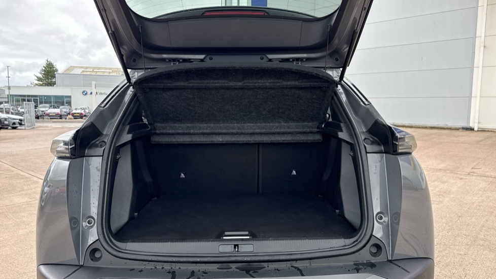 Peugeot 2008 1.2 PureTech 130 Allure 5dr Petrol Estate - Image 4