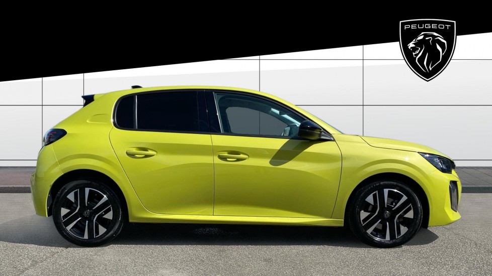 Peugeot 208 1.2 PureTech 100 Allure 5dr Petrol Hatchback - Image 5