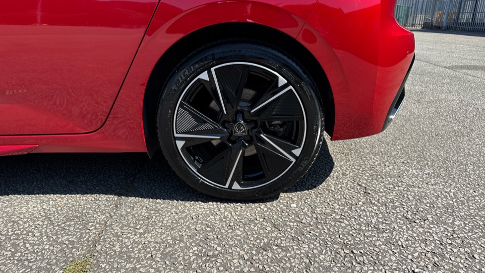 Peugeot 308 115kW GT 54kWh 5dr Auto Electric Hatchback - Image 38