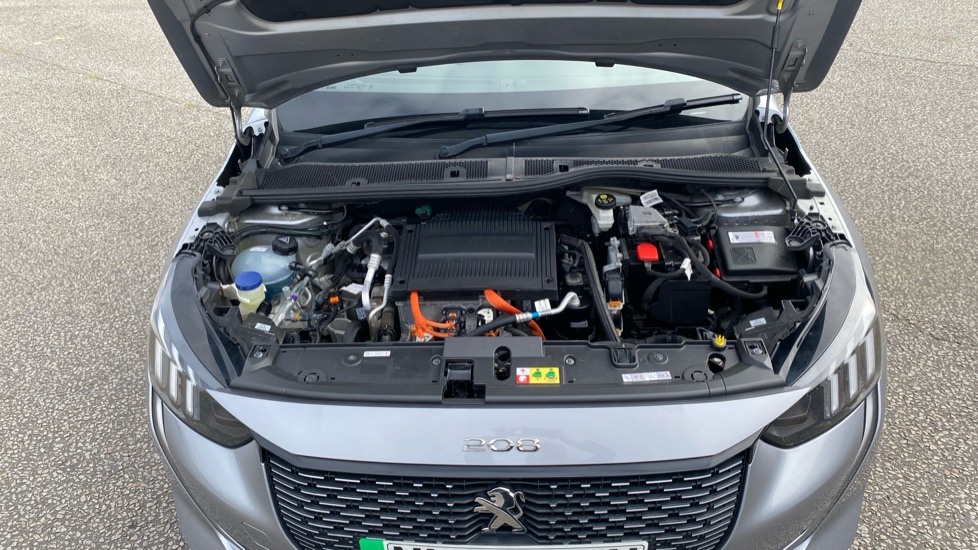 Peugeot 208 100kW Allure 50kWh 5dr Auto Electric Hatchback - Image 8