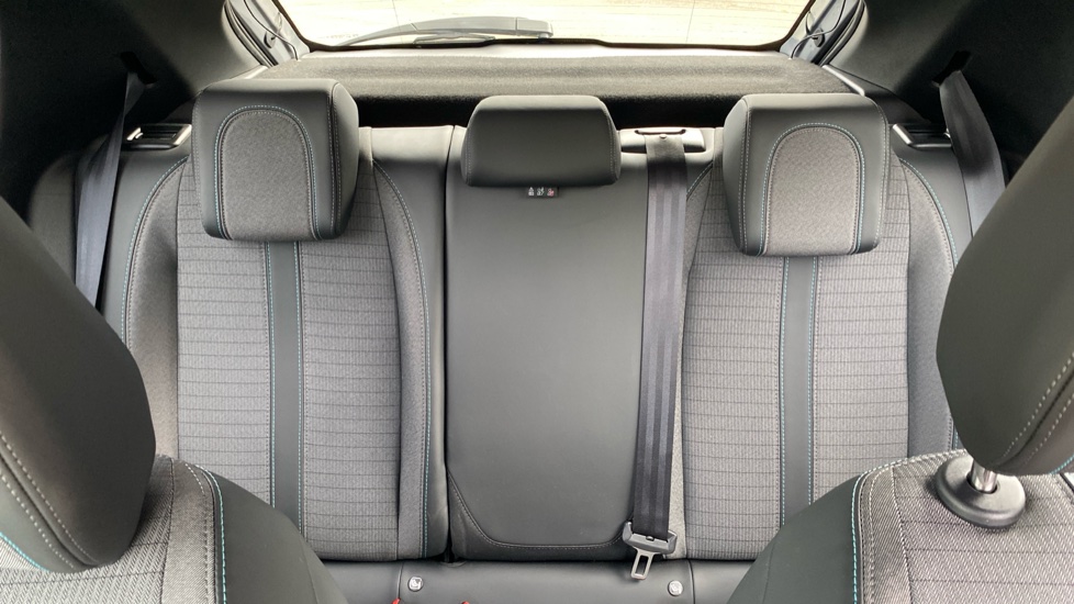Peugeot 208 100kW Allure 50kWh 5dr Auto Electric Hatchback - Image 15