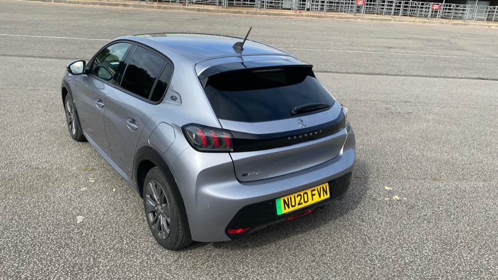 Peugeot 208 100kW Allure 50kWh 5dr Auto Electric Hatchback - Image 23