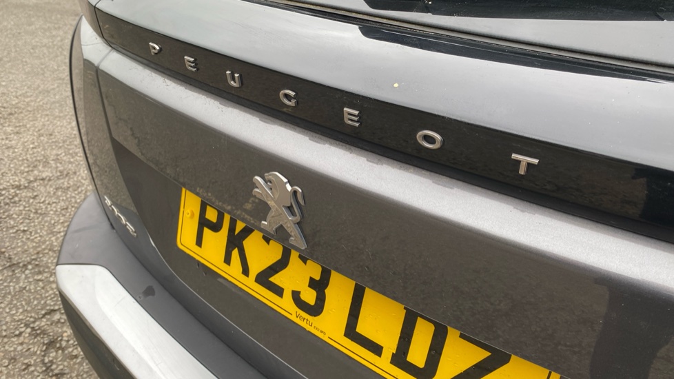 Peugeot 2008 1.2 PureTech 130 GT 5dr Petrol Estate - Image 30