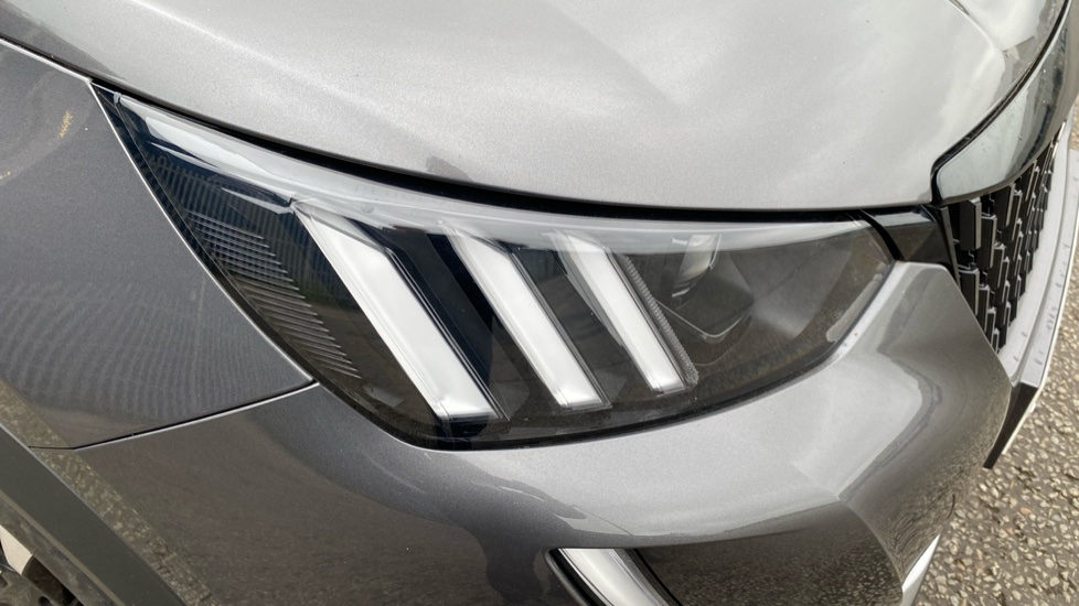Peugeot 2008 1.2 PureTech 130 GT 5dr Petrol Estate - Image 41