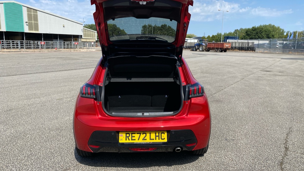 Peugeot 208 1.2 PureTech 100 GT Premium 5dr Petrol Hatchback - Image 4