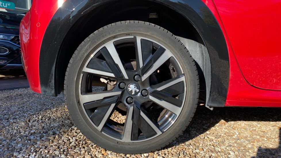 Peugeot 208 1.2 PureTech 130 GT 5dr EAT8 Petrol Hatchback - Image 7
