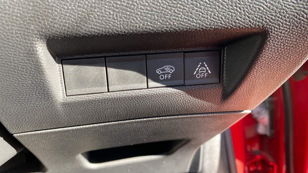 Peugeot 208 1.2 PureTech 130 GT 5dr EAT8 Petrol Hatchback - Image 29