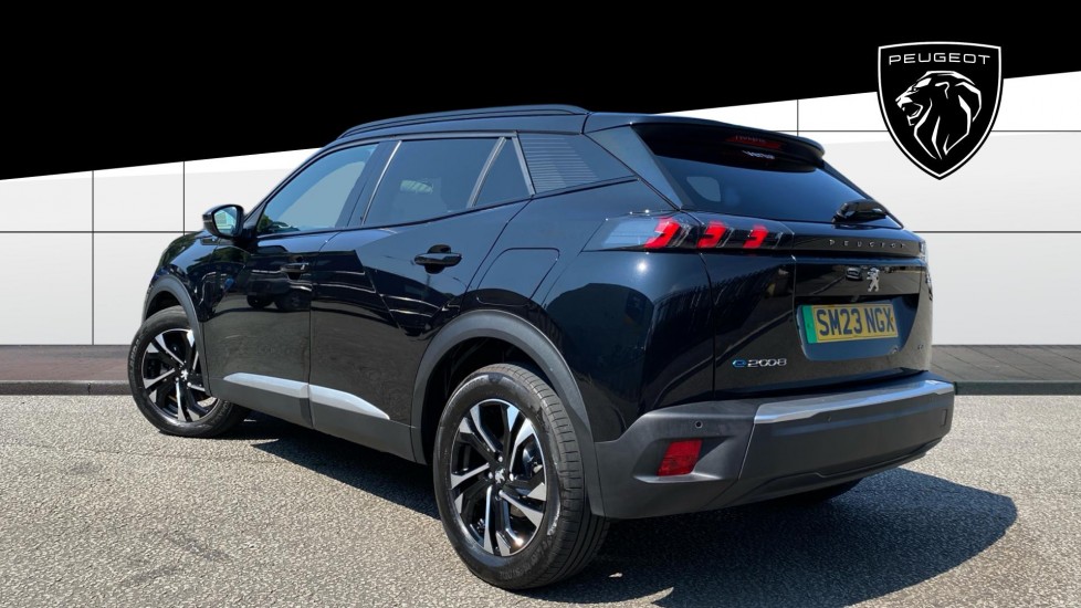Peugeot 2008 100kW GT 50kWh 5dr Auto Electric Estate - Image 2