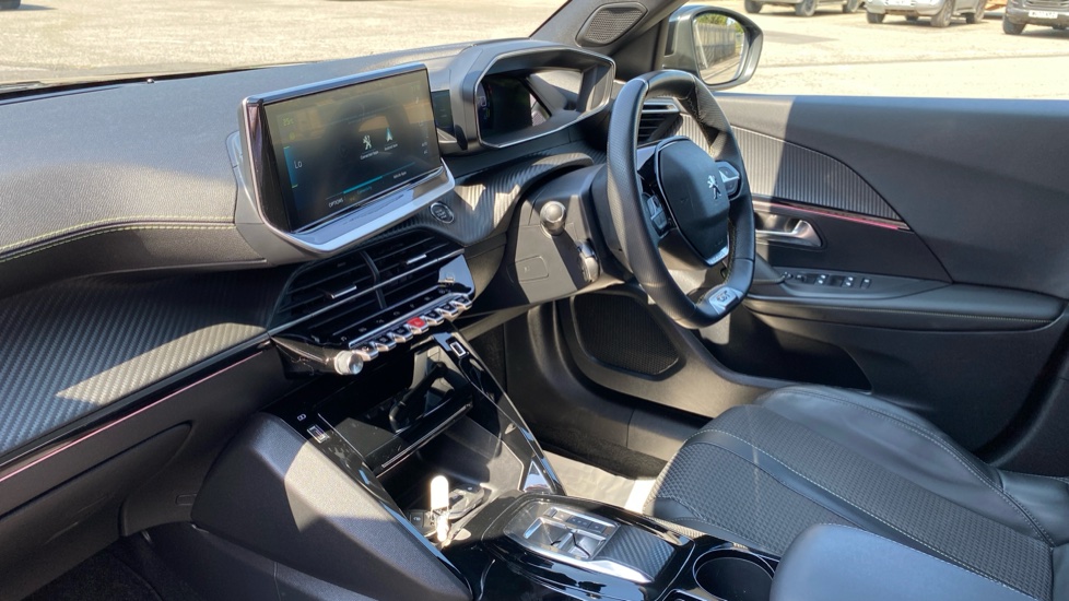 Peugeot 2008 100kW GT 50kWh 5dr Auto Electric Estate - Image 9