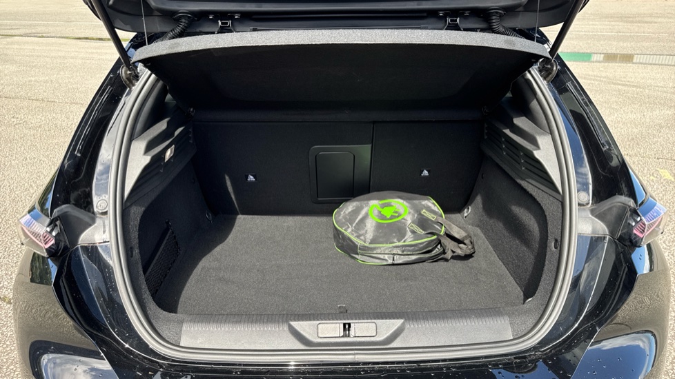 Peugeot 308 1.6 Plug-in Hybrid GT 5dr e-EAT8 Hatchback - Image 4