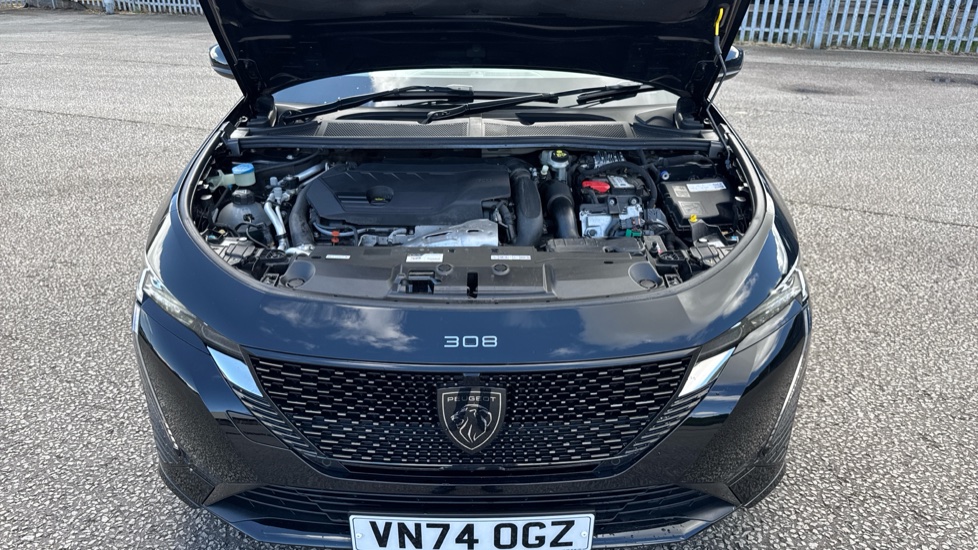 Peugeot 308 1.6 Plug-in Hybrid GT 5dr e-EAT8 Hatchback - Image 8