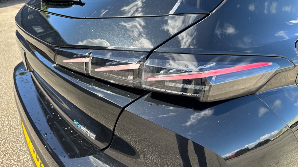 Peugeot 308 1.6 Plug-in Hybrid GT 5dr e-EAT8 Hatchback - Image 41