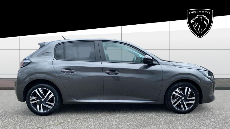 Peugeot 208 1.2 PureTech 100 Active Premium + 5dr EAT8 Petrol Hatchback - Image 5