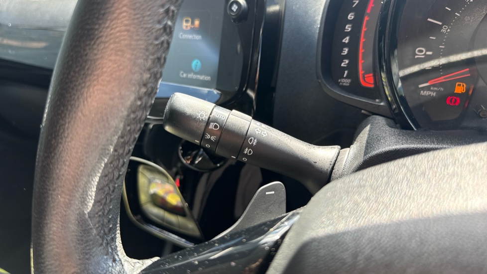 Peugeot 108 1.0 72 Collection 5dr 2-Tronic Petrol Hatchback - Image 30