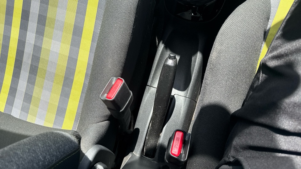 Peugeot 108 1.0 72 Collection 5dr 2-Tronic Petrol Hatchback - Image 40