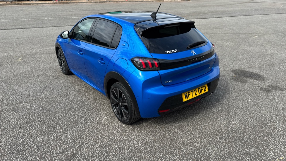 Peugeot 208 1.2 PureTech 100 GT Premium 5dr Petrol Hatchback - Image 39