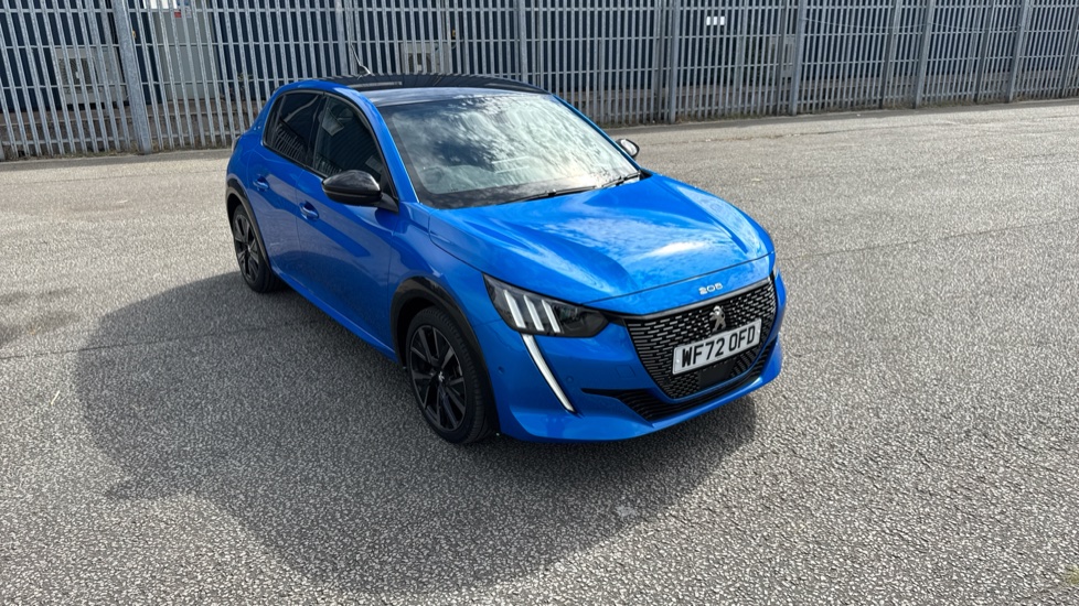 Peugeot 208 1.2 PureTech 100 GT Premium 5dr Petrol Hatchback - Image 41