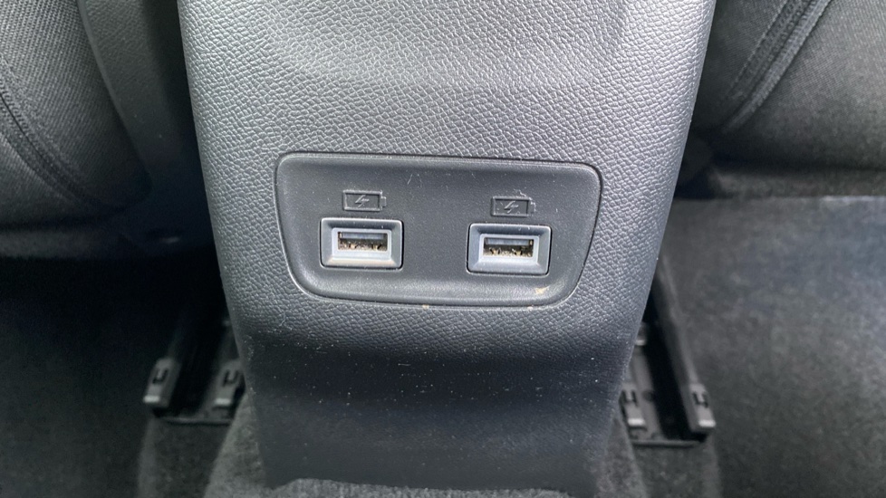 Peugeot 208 1.2 PureTech 100 Allure Premium + 5dr Petrol Hatchback - Image 35
