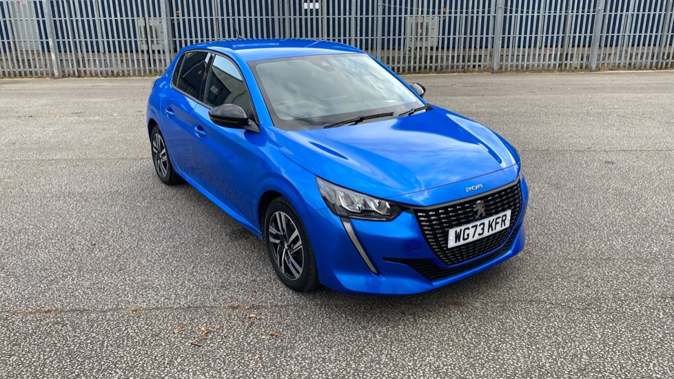 Peugeot 208 1.2 PureTech 100 Allure Premium + 5dr Petrol Hatchback - Image 41