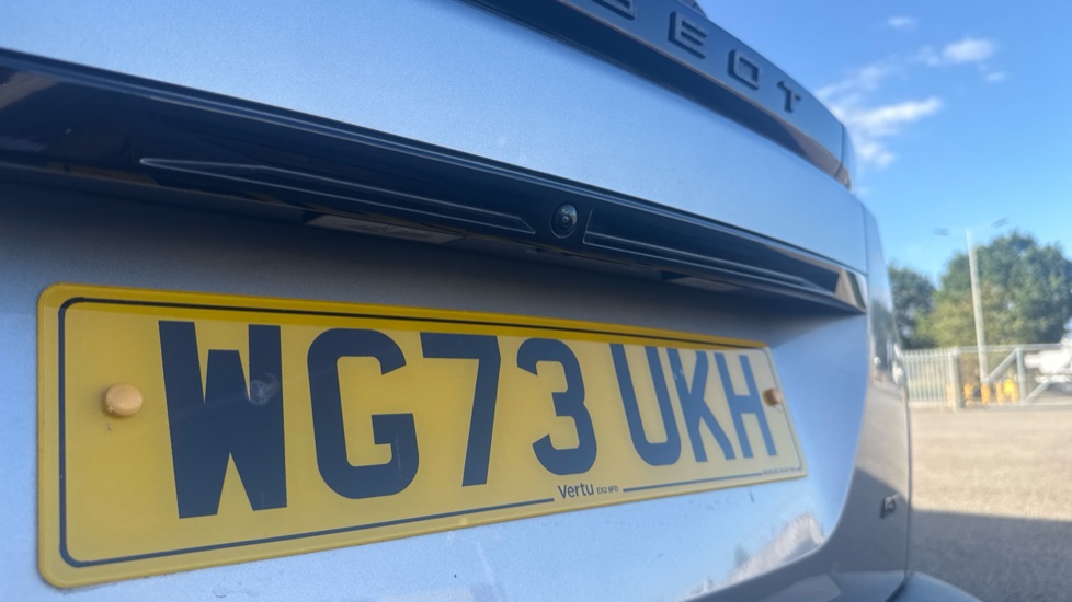 Peugeot 2008 1.2 PureTech 130 GT 5dr EAT8 Petrol Estate - Image 42