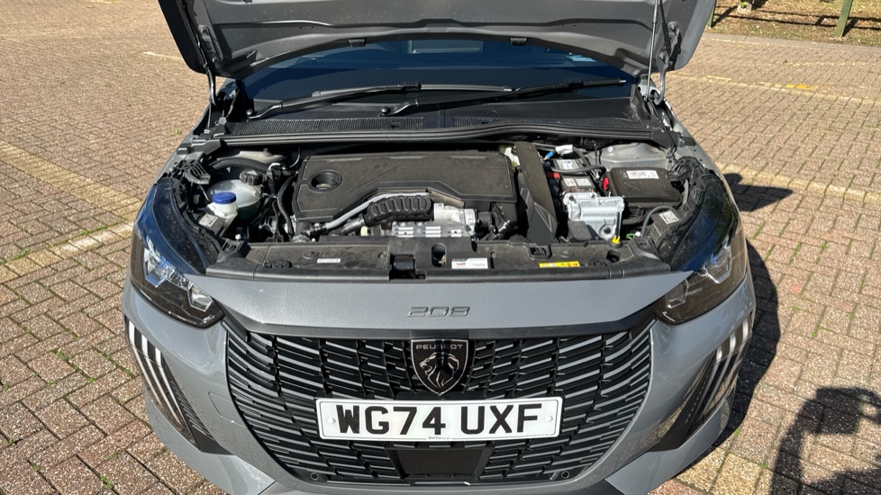 Peugeot 208 1.2 Hybrid 100 Allure 5dr e-DSC6 Petrol Hatchback - Image 8