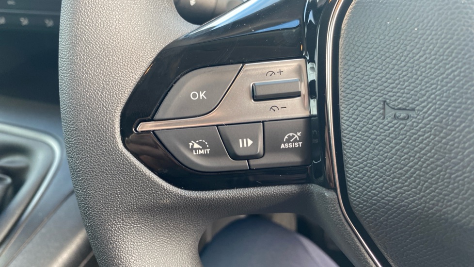 Peugeot Partner M Diesel 1.5 BlueHDi 100 Asphalt Van - Image 32