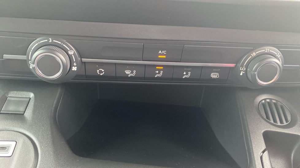 Peugeot Partner Xl Diesel 1.5 BlueHDi 130 Asphalt Van EAT8 - Image 31
