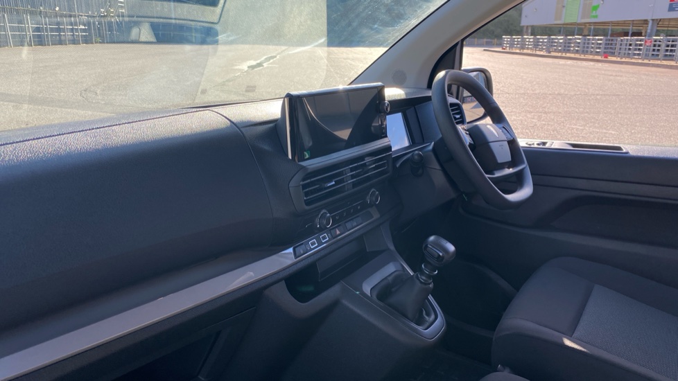 Peugeot Expert L1 Diesel 2.0 BlueHDi 145 Professional Van - Image 9