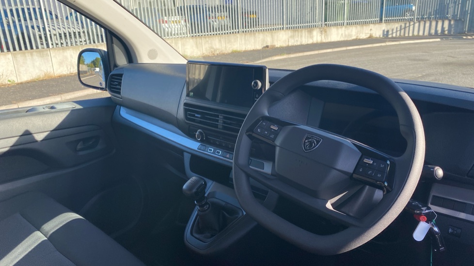 Peugeot Expert L1 Diesel 2.0 BlueHDi 145 Professional Van - Image 11