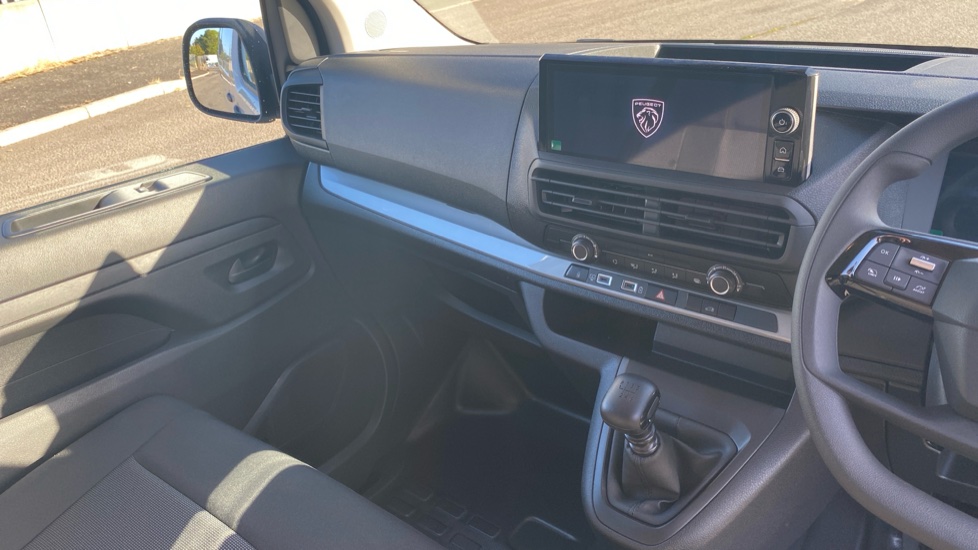 Peugeot Expert L1 Diesel 2.0 BlueHDi 145 Professional Van - Image 14