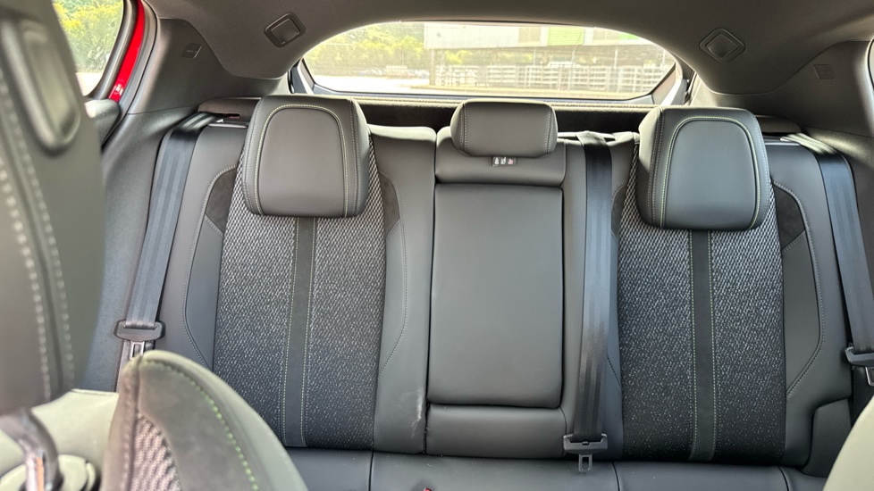 Peugeot 408 158kW GT 58kWh 5dr Auto Electric Hatchback - Image 15