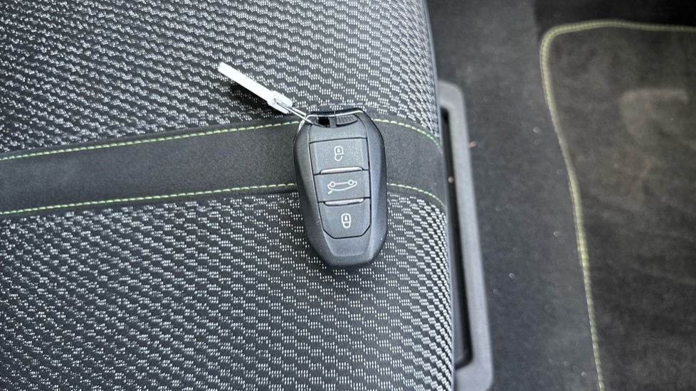 Peugeot 408 158kW GT 58kWh 5dr Auto Electric Hatchback - Image 19