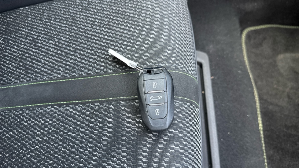 Peugeot 408 158kW GT 58kWh 5dr Auto Electric Hatchback - Image 20