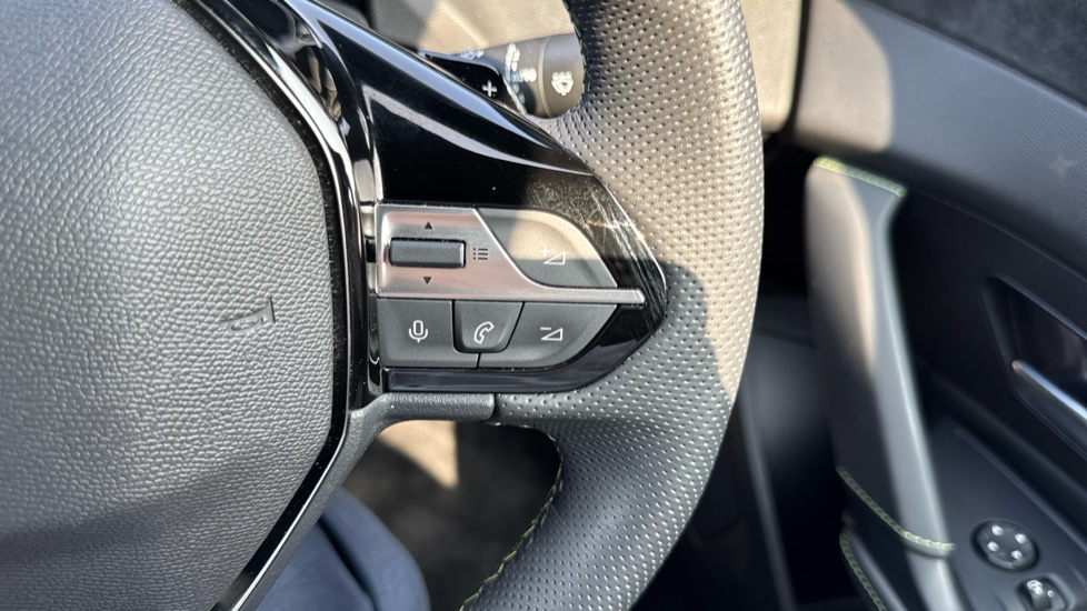 Peugeot 408 158kW GT 58kWh 5dr Auto Electric Hatchback - Image 29