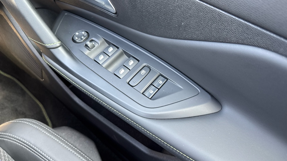 Peugeot 408 158kW GT 58kWh 5dr Auto Electric Hatchback - Image 35