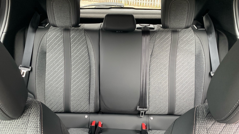 Peugeot 208 1.2 Hybrid 110 Allure 5dr e-DSC6 Petrol Hatchback - Image 15