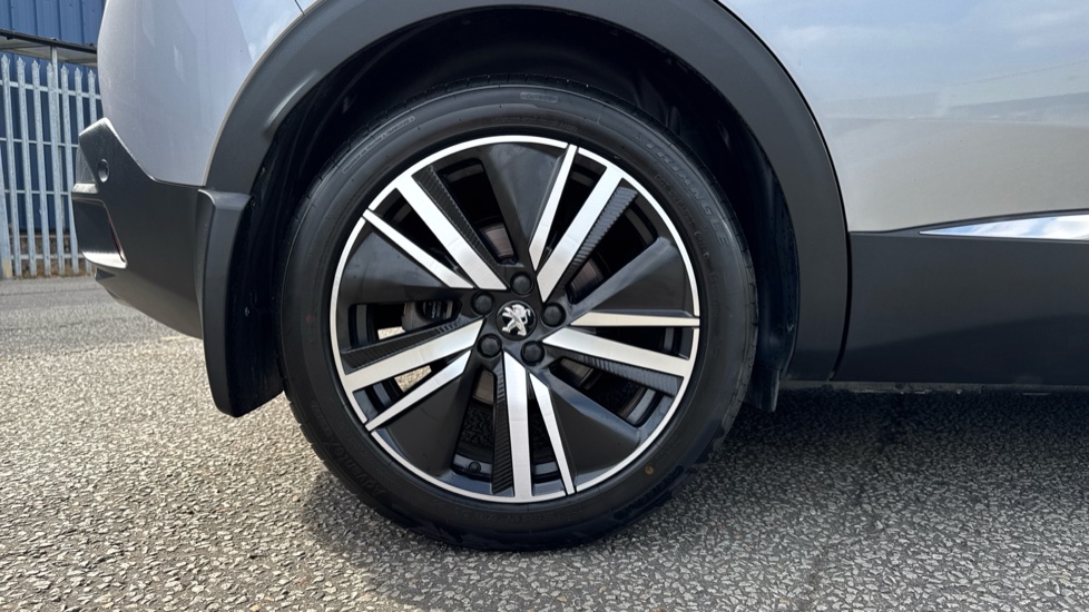 Peugeot 3008 1.5 BlueHDi GT Premium 5dr EAT8 Diesel Estate - Image 7