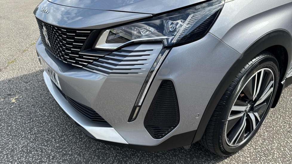 Peugeot 3008 1.5 BlueHDi GT Premium 5dr EAT8 Diesel Estate - Image 41